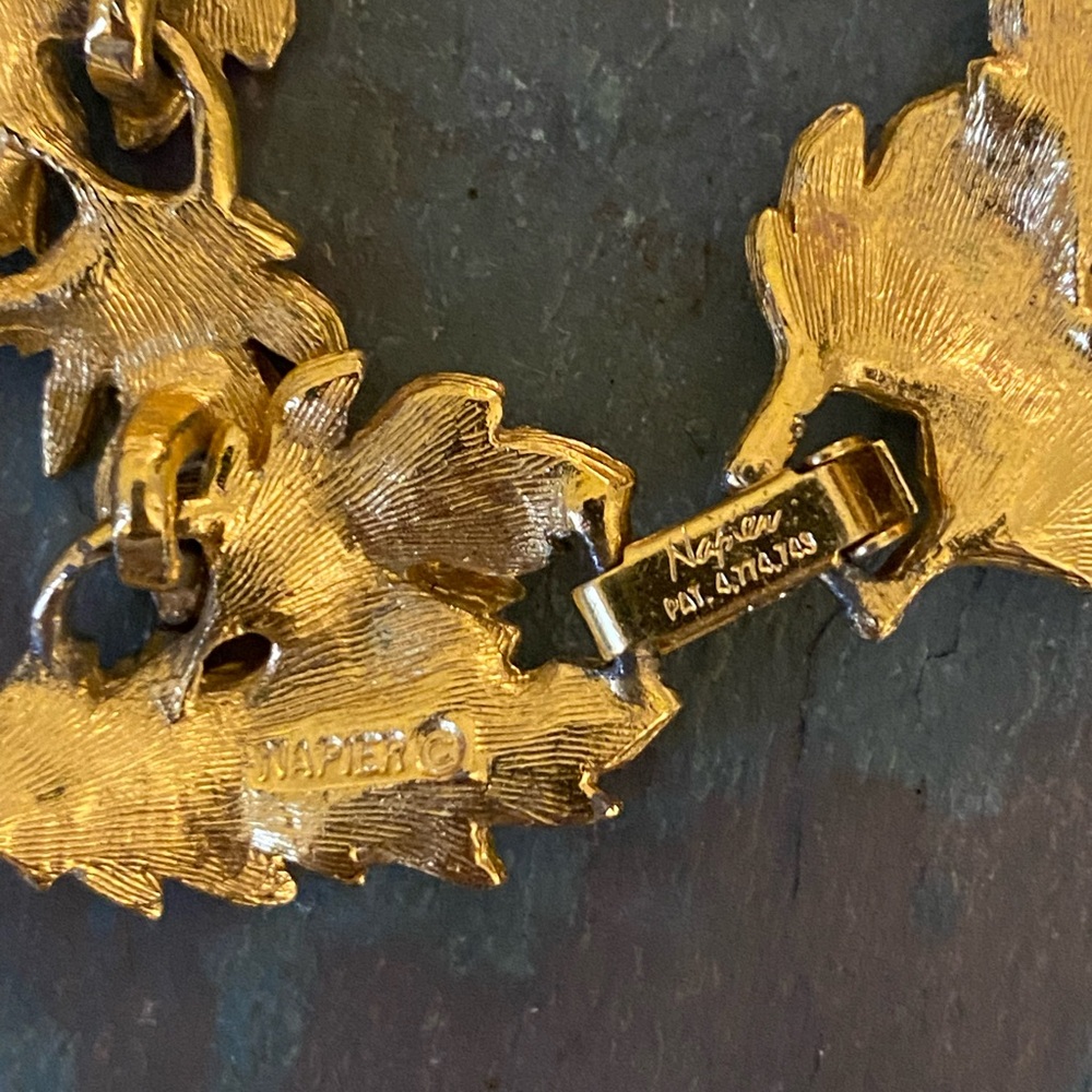 Vintage Napier Gold Leaf Necklace - Picture 6 of 6
